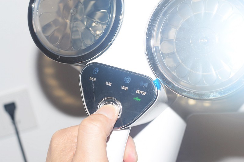 守护家人健康的强力武器 希亦RM1真双杯除螨仪