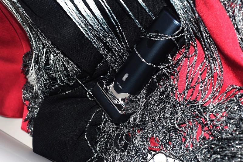 未野五刀头狂魔测评：颠覆传统往复式设计，打造堪比手工剃须的无痕净剃体验