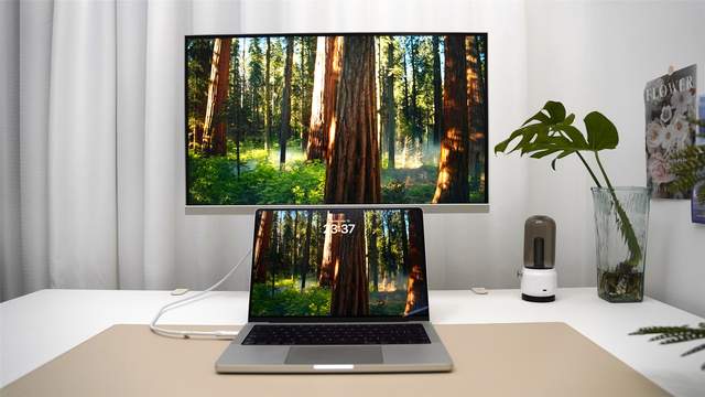 未来视野4K果粉屏RV200 Plus两周实测反馈：走心聊聊优缺点