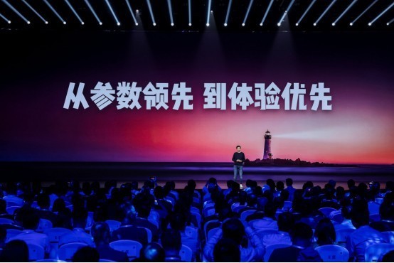 小米生死之战！对于高端化，雷军只说了四个字：死磕到底！