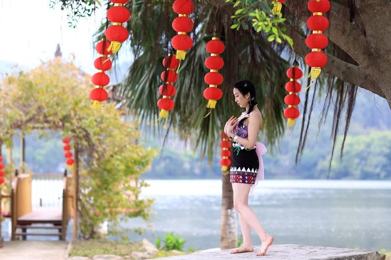 侗族姑娘-可爱美丽