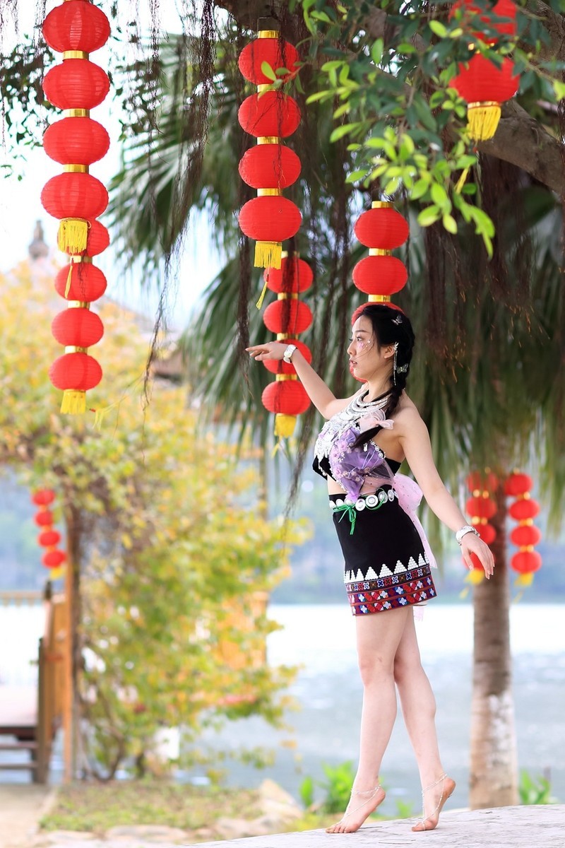 侗族姑娘-可爱美丽