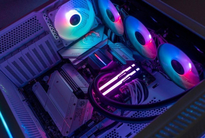 轻松搞定13代酷睿大火炉超频，微星M360迫击炮水冷评测