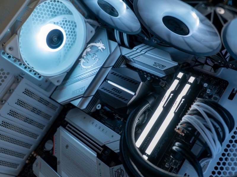 轻松搞定13代酷睿大火炉超频，微星M360迫击炮水冷评测