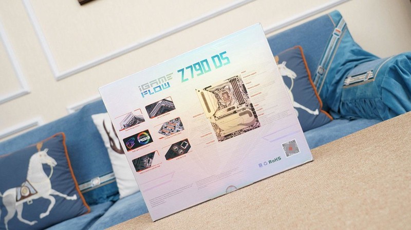 颜值性能我全都要，七彩虹 iGame Z790D5 FLOW主板体验分享