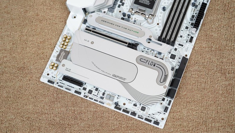 颜值性能我全都要，七彩虹 iGame Z790D5 FLOW主板体验分享