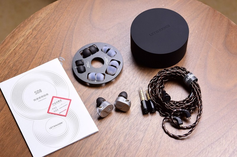 可能是聆听现场LIVE的最佳平板振膜耳机，只要699！铄耳S08简评