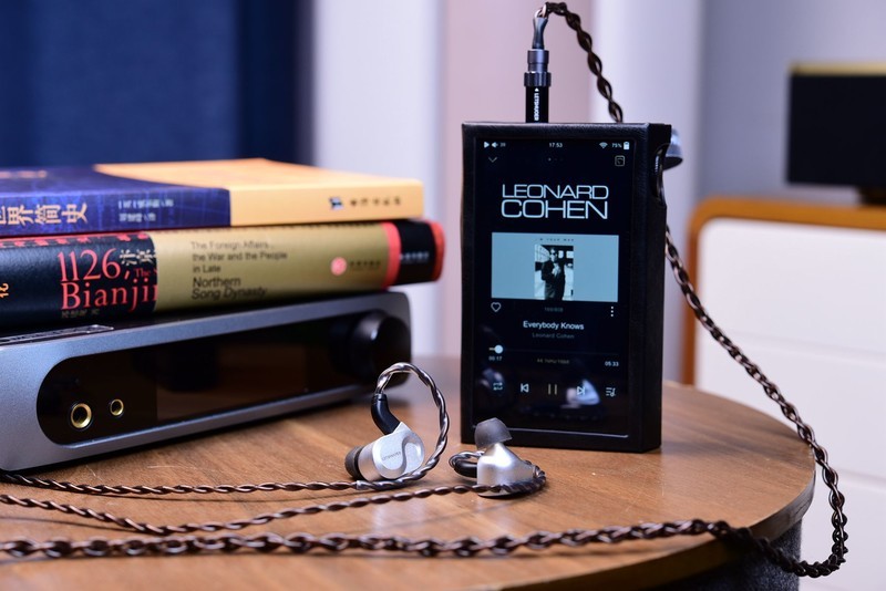 可能是聆听现场LIVE的最佳平板振膜耳机，只要699！铄耳S08简评