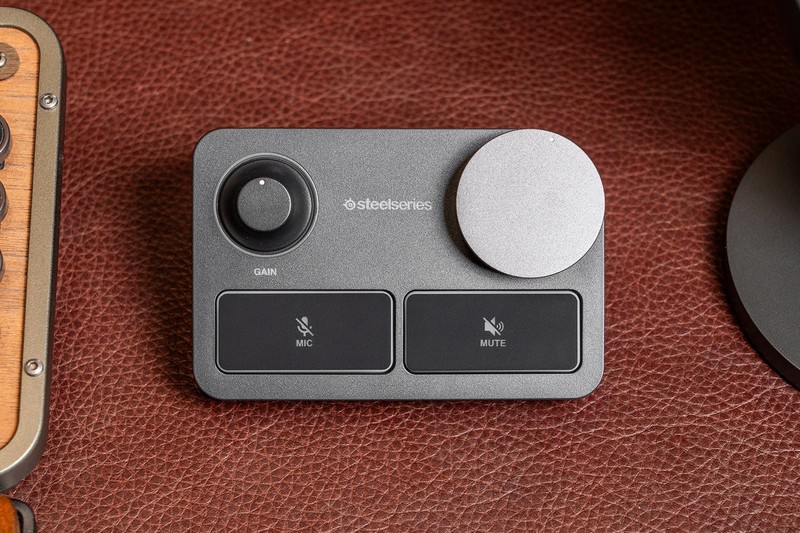 超强降噪，声音干净无底噪，赛睿爱丽丝ALIAS PRO电容麦克风评测