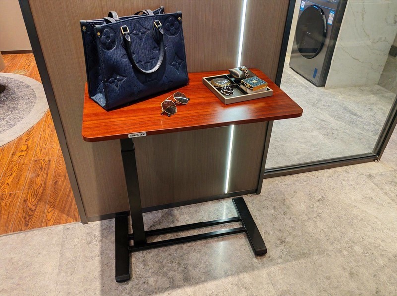 懒人向往的便利生活！床边沙发随意嵌入，乐歌T04小边桌好用至极