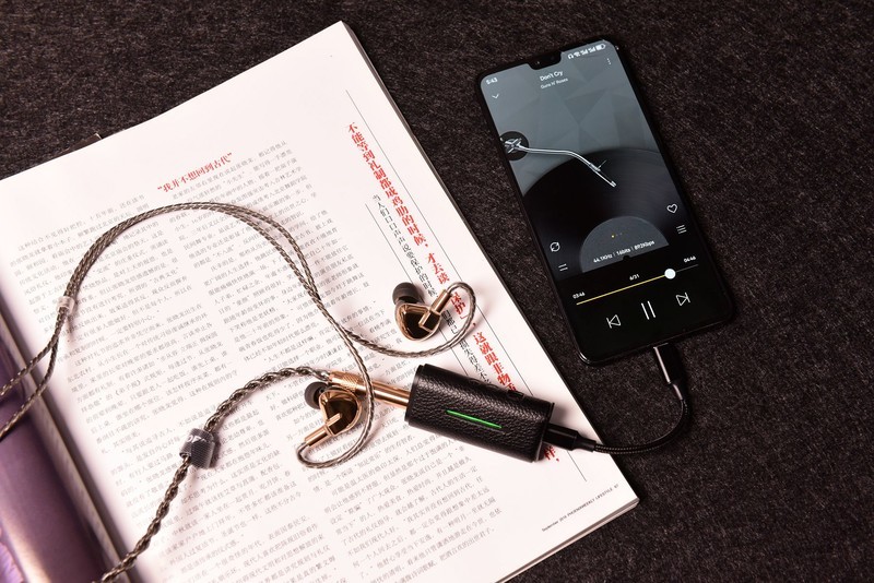 它不仅是限量款，也是平板振膜耳机中的异类！铄耳S12 Edition上手