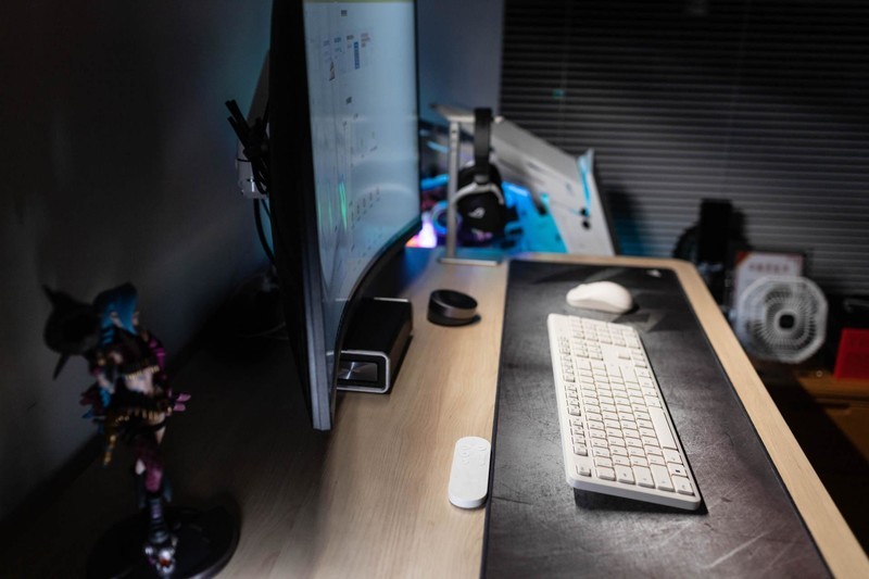 百元左右的大厂无线键鼠，安静优雅的办公神器，樱桃DW2300复古白