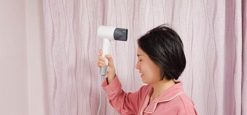 号称戴森平替的徕芬吹风机，是否能够媲美甚至反超戴森？