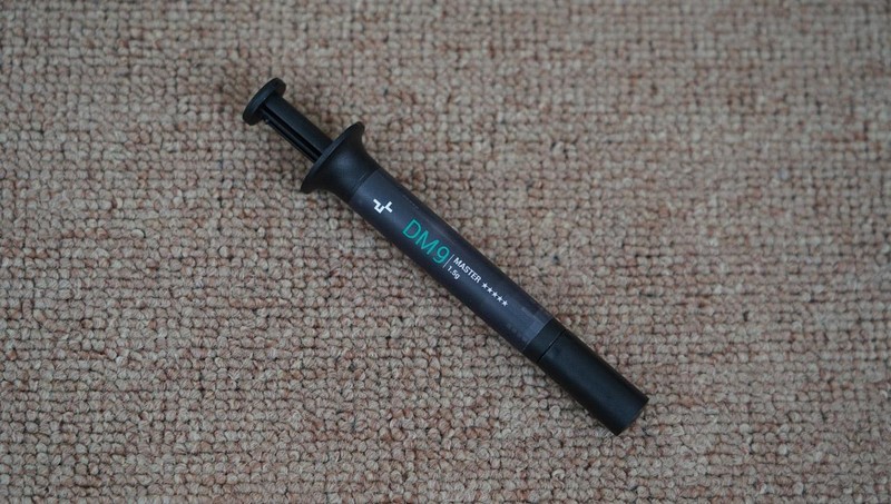 打游戏谁更胜一筹？AMD 锐龙7 7800X3D、Intel i9 14900K对比测试