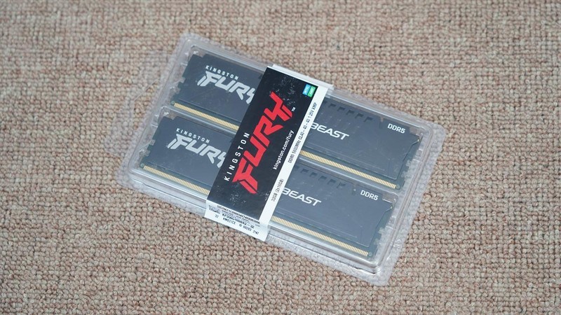 打游戏谁更胜一筹？AMD 锐龙7 7800X3D、Intel i9 14900K对比测试