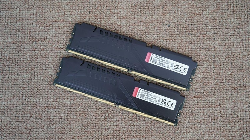 打游戏谁更胜一筹？AMD 锐龙7 7800X3D、Intel i9 14900K对比测试