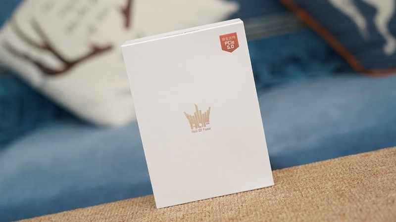 打游戏谁更胜一筹？AMD 锐龙7 7800X3D、Intel i9 14900K对比测试