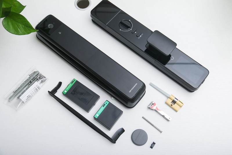 德施曼Q50MPro智能锁：4寸高清室内大屏，支持远程通话、九大解锁功能