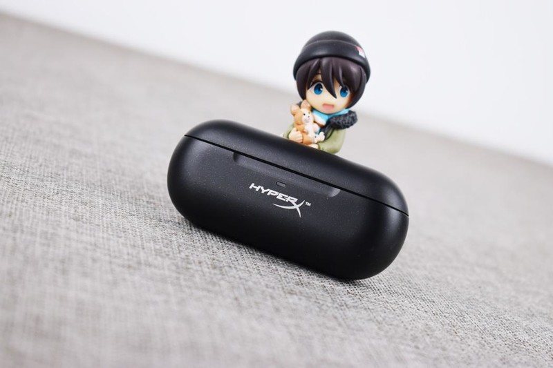极度未知HyperX天际游戏耳机开箱试玩：真无线也能超低延迟