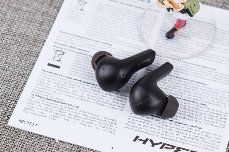 极度未知HyperX天际游戏耳机开箱试玩：真无线也能超低延迟