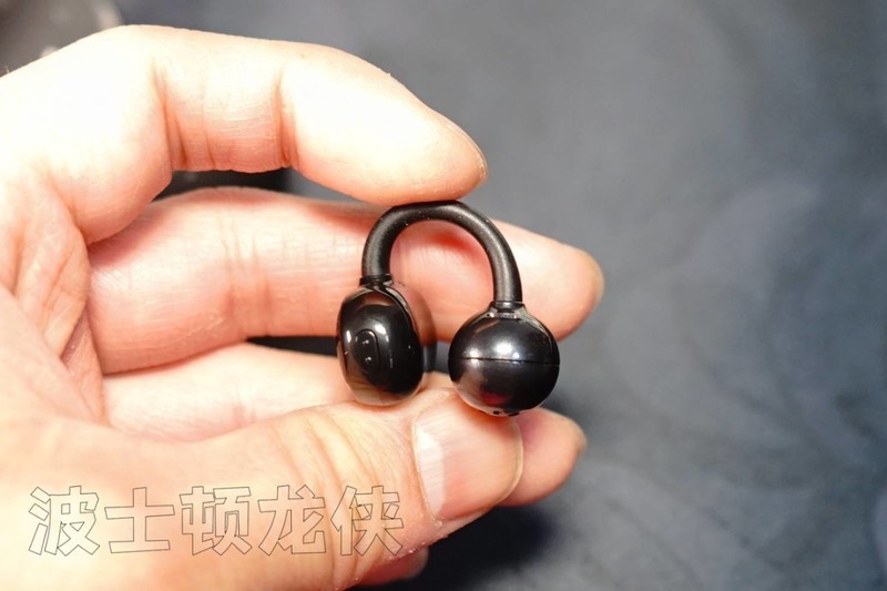 还支持网易云音声效？太细了吧我的泥炭UU夹！