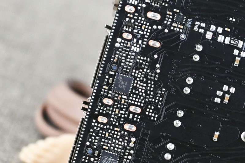 影驰RTX 5060 Ti圣刃MAX OC 16G开箱拆解评测：2K电竞丝滑体验