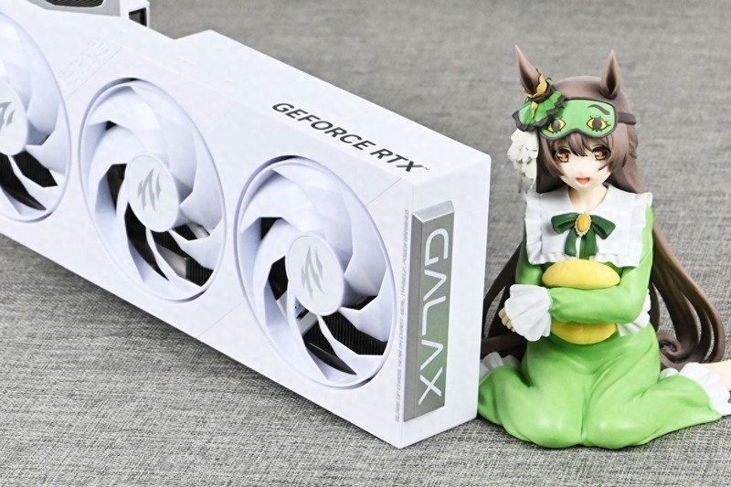 影驰RTX 5060 Ti圣刃MAX OC 16G开箱拆解评测：2K电竞丝滑体验