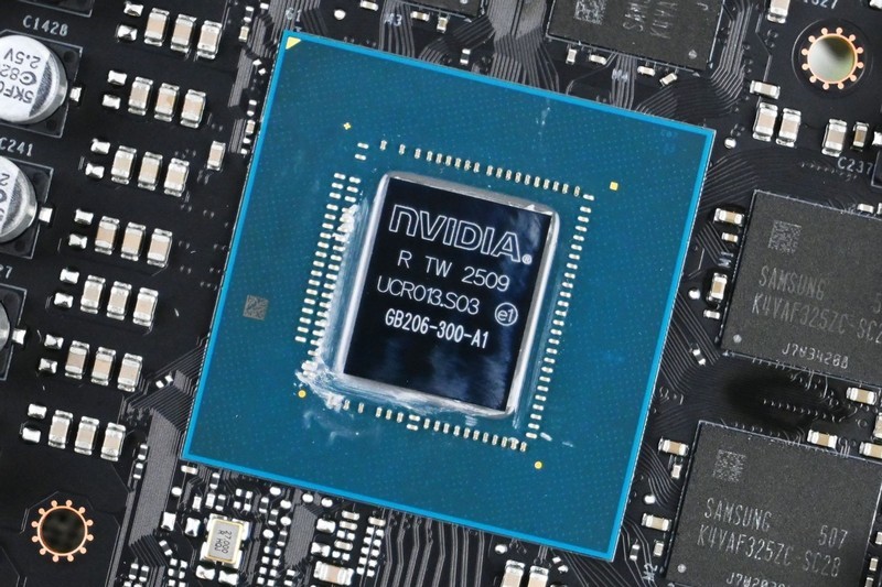 影驰RTX 5060 Ti圣刃MAX OC 16G开箱拆解评测：2K电竞丝滑体验