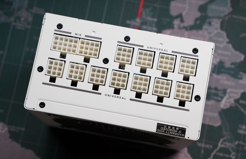 13代i9核心这么多 关掉超线程打游戏会更爽吗？