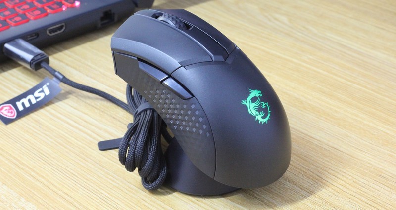 毫不顾忌一下左撇子的感受么！右撇子懂王们又有重磅新宠到店