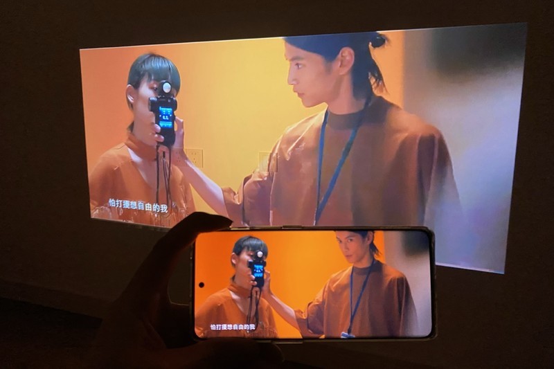 全密闭式光机，1080P物理分辨率，这款投影仪家用，商用我都十分推荐