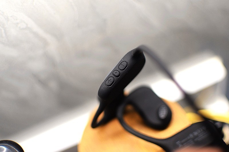 你值得拥有的泥炭蓝牙耳机RunFree：音质出色，佩戴舒适，续航能力强劲