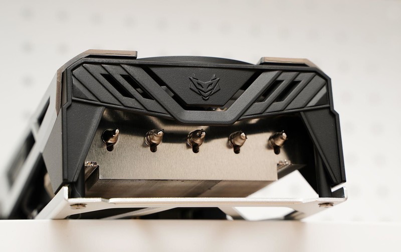 逆袭2K游戏 AMD RADEON RX 6750XT高画质吹响号角