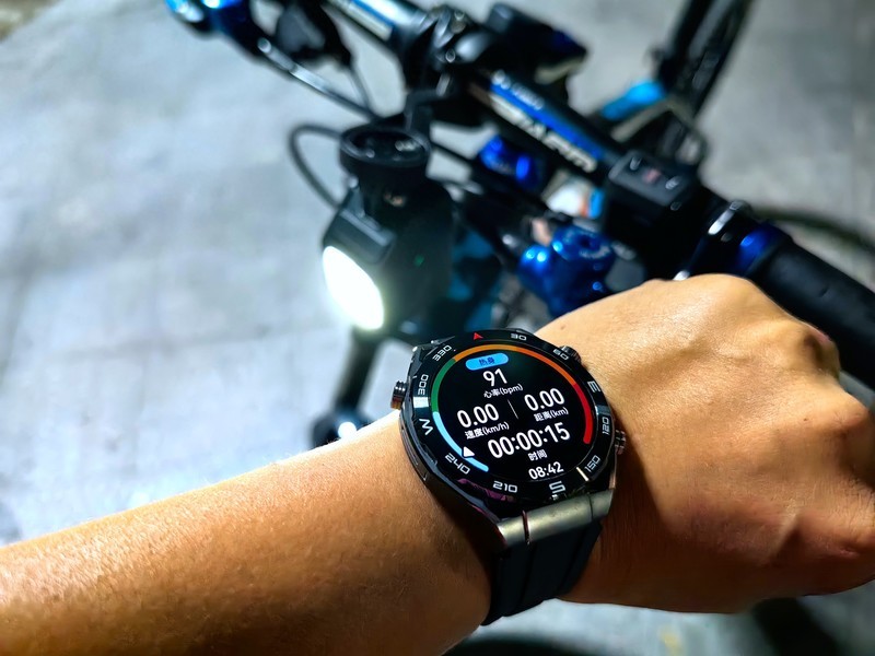 迈极炫CBL1600吊装截止线车灯，光影随变