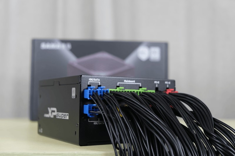 性能强悍，十年质保，加量不加价先马高性价比白金ATX3.0电源 XP1000W Super开箱