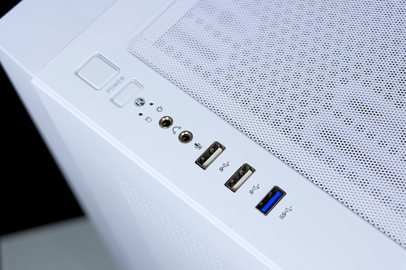 到手即用，主打一个省心！微星 AEGIS 宙斯盾 S 主机