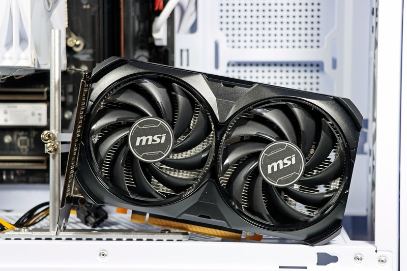 到手即用，主打一个省心！微星 AEGIS 宙斯盾 S 主机