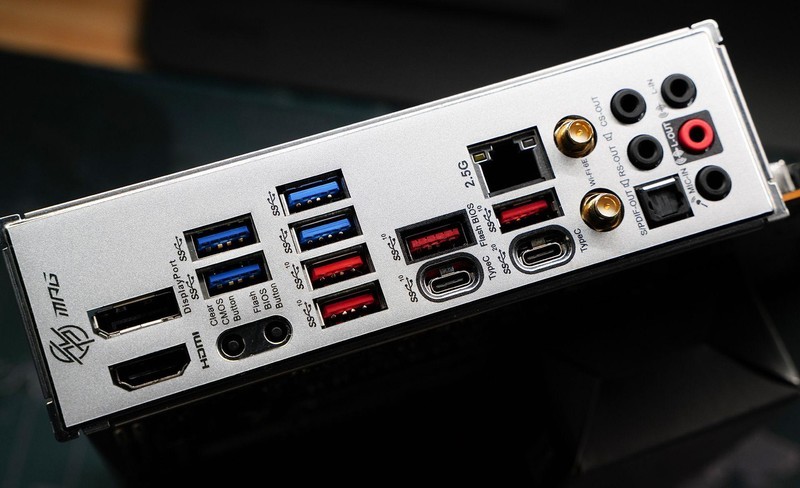 13代i9核心这么多 关掉超线程打游戏会更爽吗？