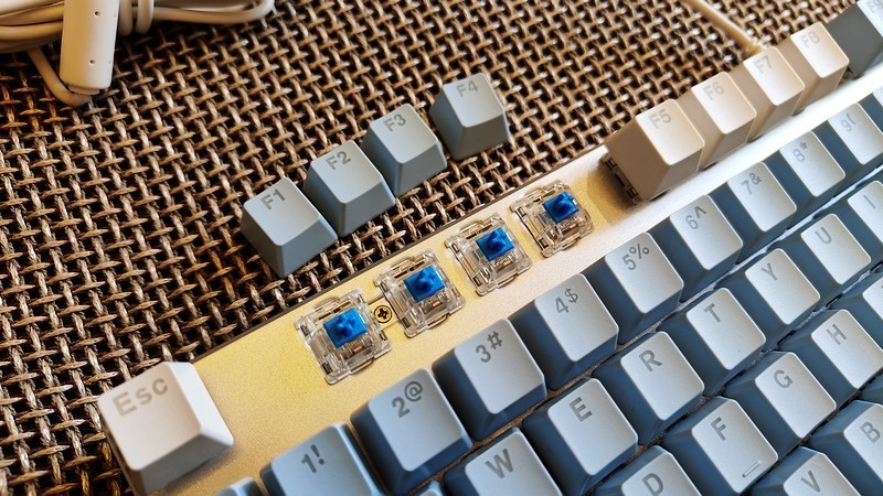 清新而不张扬 达尔优EK815机械合金版机械键盘