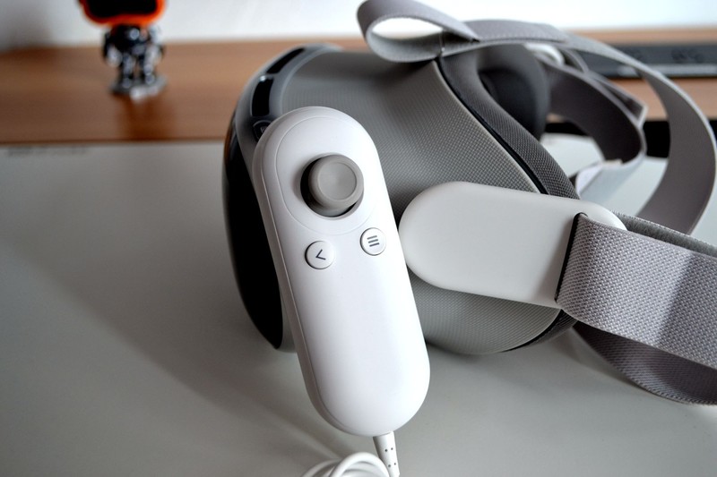 3万的苹果visionpro买不起但不到2k元的华强北visionse真绝了