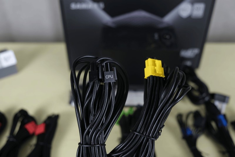 性能强悍，十年质保，加量不加价先马高性价比白金ATX3.0电源 XP1000W Super开箱