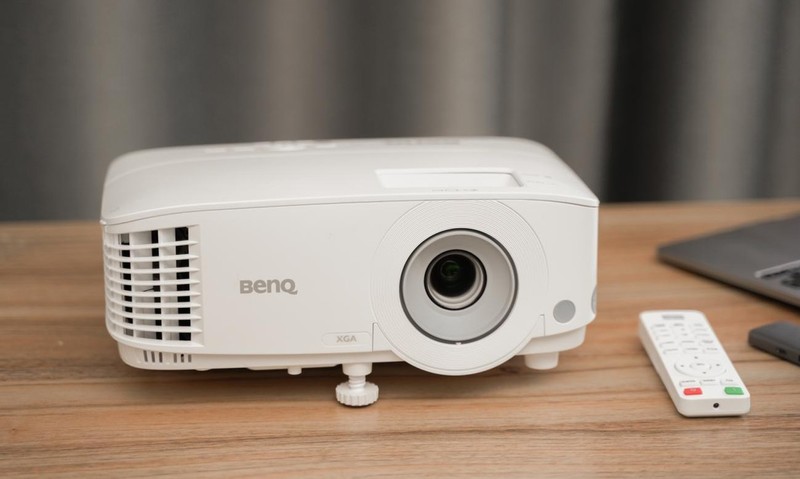 打破低效，明基MX560商用高清投影仪让办公更有效率