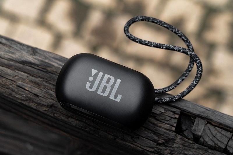 4000字体验长文，解读JBL Reflect Flow Pro：这是一款有态度的TWS