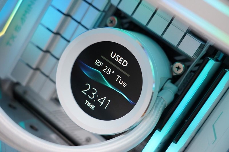 探索背插2.0：i5-13490F+B760 BTF海景房无线装机之旅