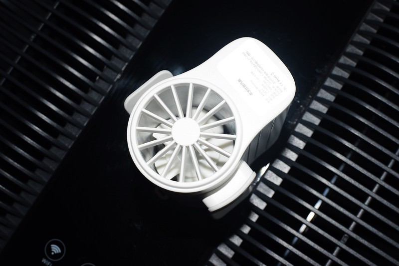 夏日户外必备的降温神器 西圣高速挂腰风扇