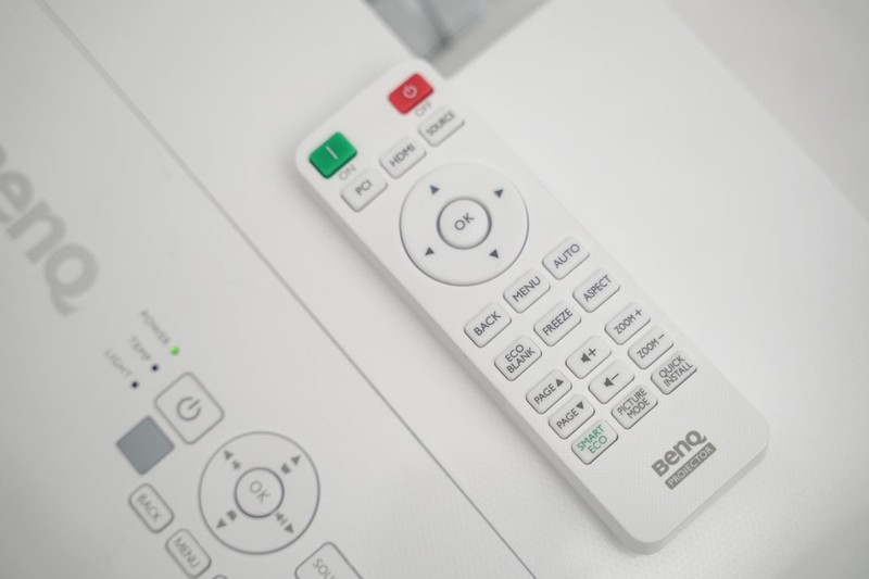 打破低效，明基MX560商用高清投影仪让办公更有效率