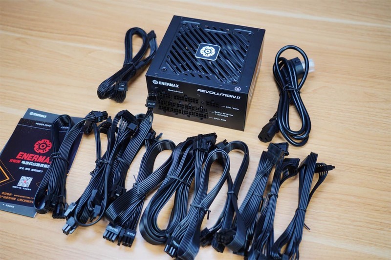 ATX 3.0、逆转弹尘、100-240V宽幅电压，安耐美GX1200W DF电源分享