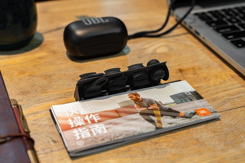 4000字体验长文，解读JBL Reflect Flow Pro：这是一款有态度的TWS