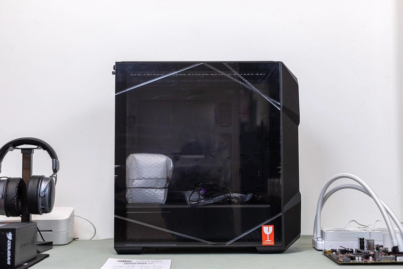 酷冷至尊TD500 Mesh V2机箱评测，机身全新升级，让装机更方便