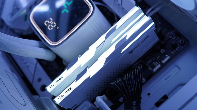 性能容量颜值我全都要，宏碁掠夺者 冰刃DDR5 6800 24G×2内存体验分享